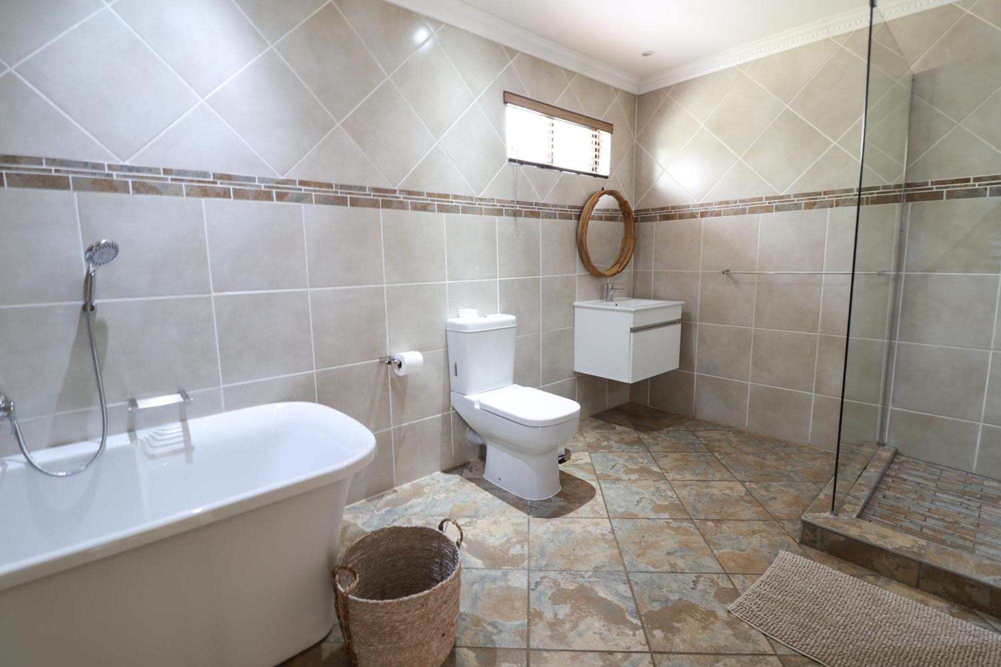 7 At Brainline Apartment Pretoria Bagian luar foto